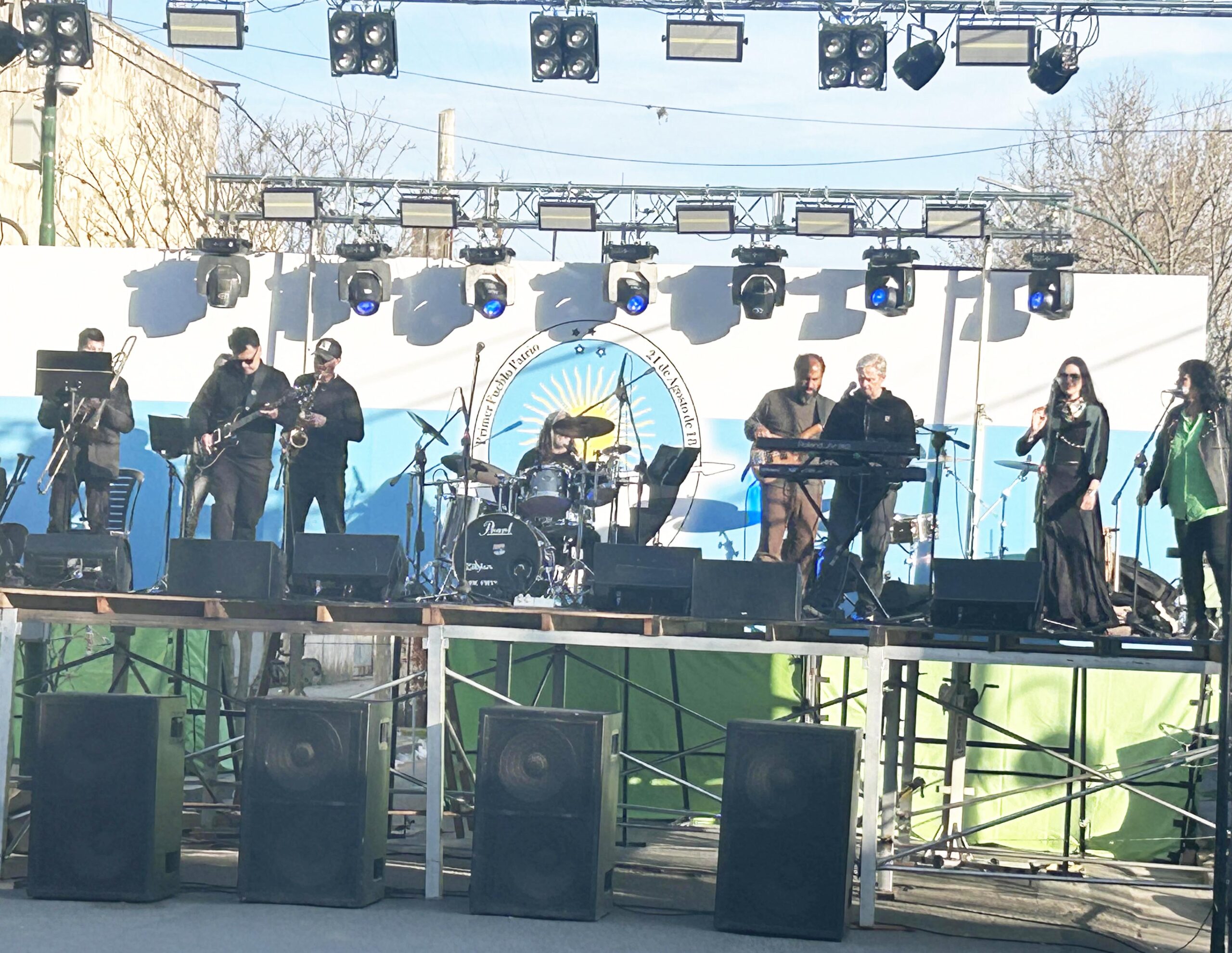 homenaje-al-rock-nacional:-concierto-de-loco-garcia-junto-a-la-orquesta-de-camara-municipal