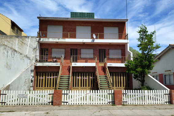 las-toninas:-hallaron-el-cuerpo-de-un-hombre-enterrado-en-su-propia-casa
