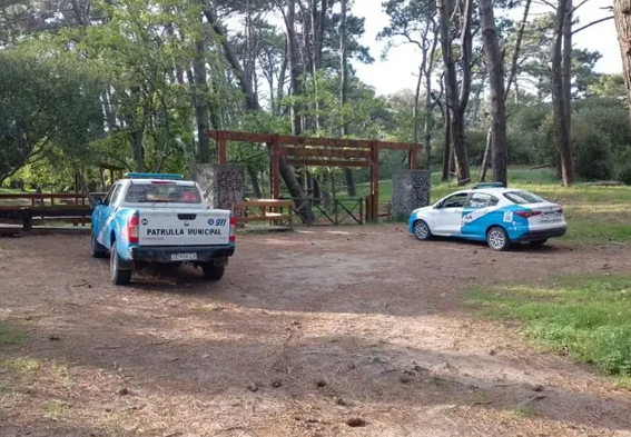 conmocion-en-villa-gesell:-encontraron-un-hombre-con-un-tiro-en-la-cabeza-en-la-via-publica