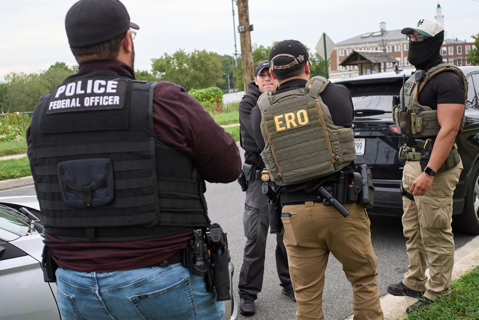 que-documentos-pide-el-ice-antes-de-detener-a-un-migrante-en-florida