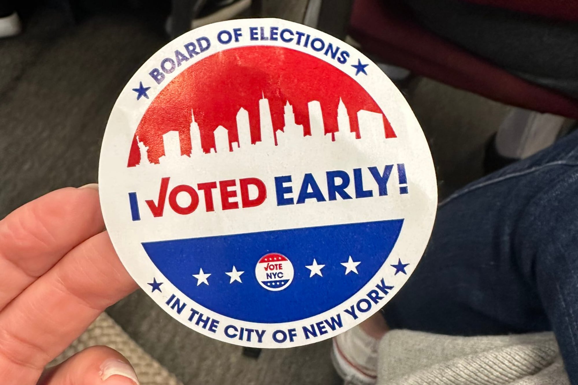 early-voting-in-nyc:-hasta-que-hora-estan-abiertos-los-centros-de-votacion