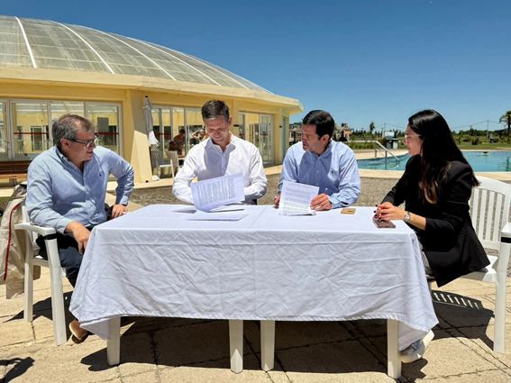 el-intendente-firmo-un-convenio-con-san-vicente-para-seguir-impulsando-el-turismo-termal
