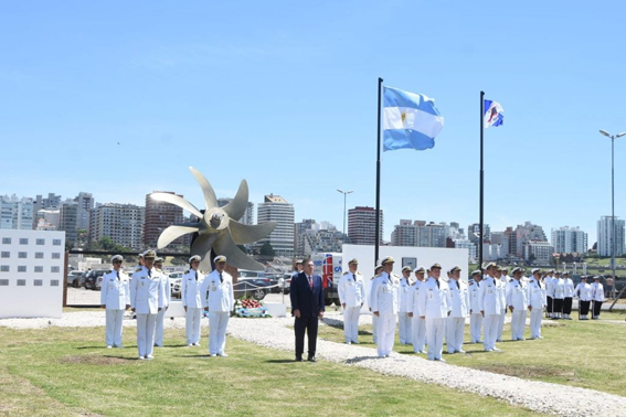 mar-del-plata:-emotiva-ceremonia-en-homenaje-al-submarino-ara-“san-juan”-y-a-sus-44-tripulantes