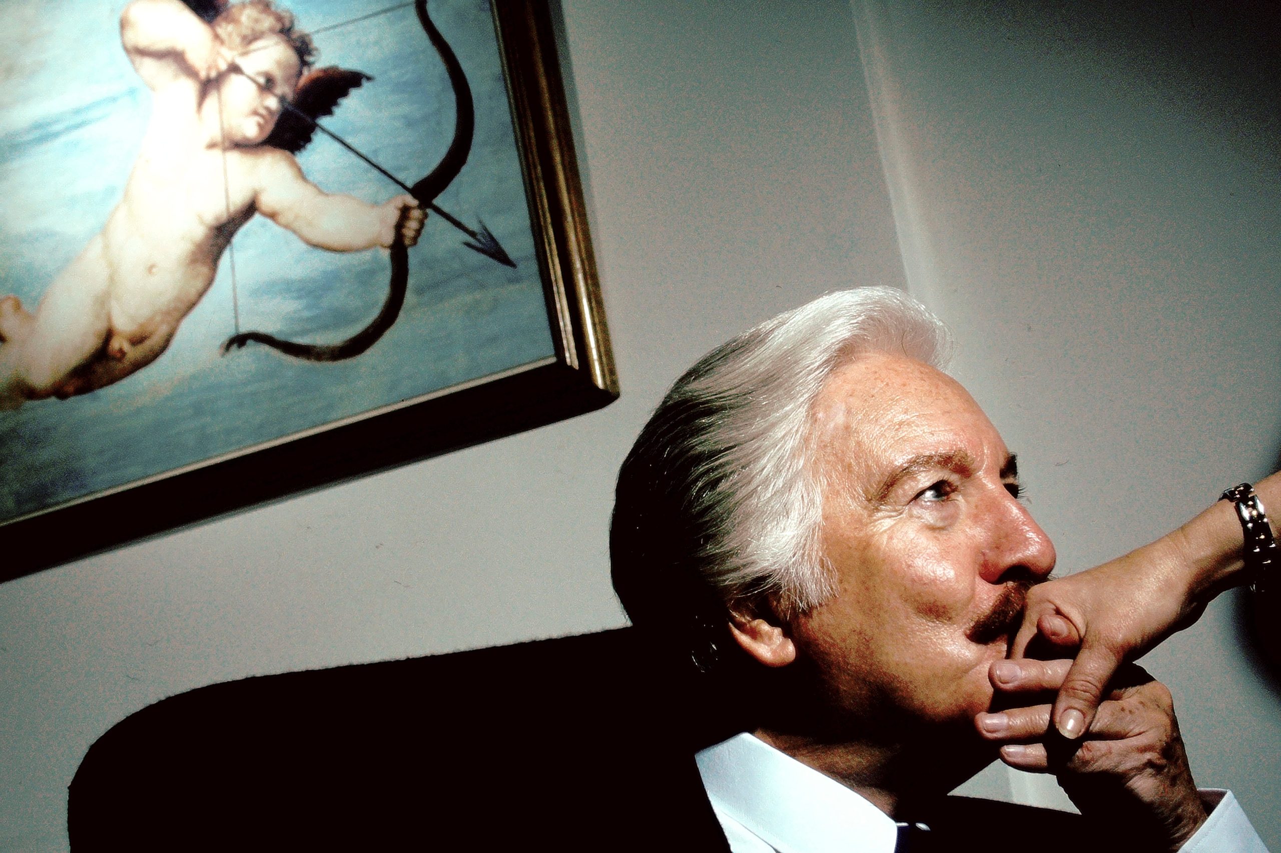 el-locutor-gardeleano-que-creo-hitos-de-la-tv-con-la-idea-de-casarse-y-besarse-mas