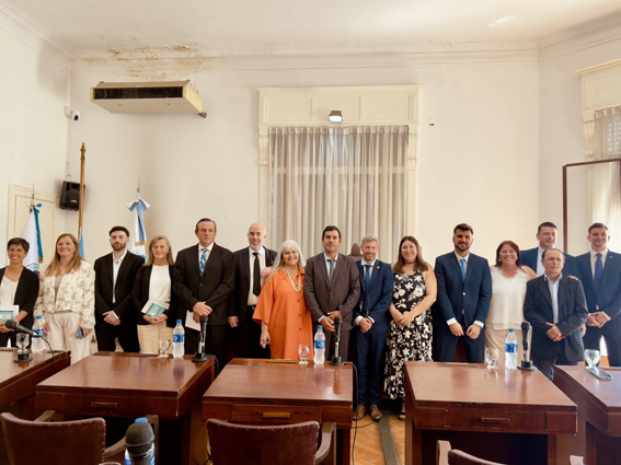 juraron-los-nuevos-concejales-guillermo-ibarra-fue-reelecto-como-presidente-del-hcd.