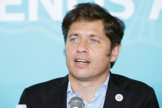 dolares-“cara-chica”:-que-pasara-con-los-billetes-viejos-tras-la-decision-del-banco-central