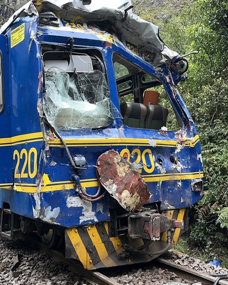 al-menos-un-muerto-y-40-heridos-en-peru-tras-el-choque-de-dos-trenes-camino-a-machu-picchu