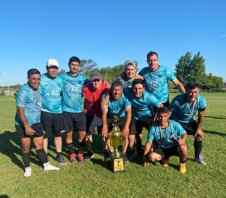 liga-independiente-de-futbol:-mercadito-“el-colo”-campeon