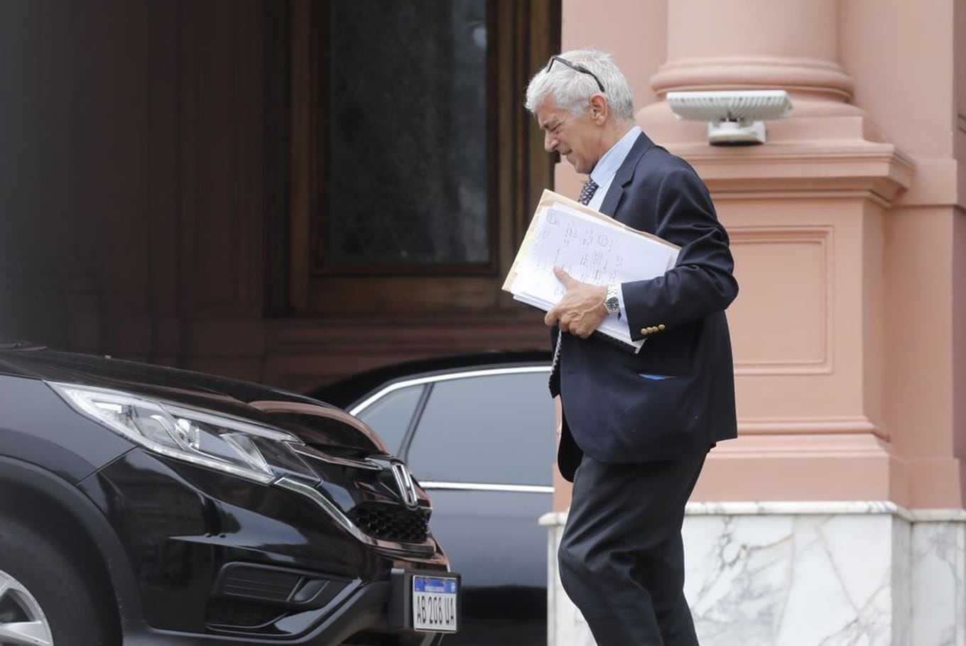 cambios-en-justicia:-milei-recibio-a-cuneo-libarona-y-acordaron-anunciar-juntos-a-su-reemplazante