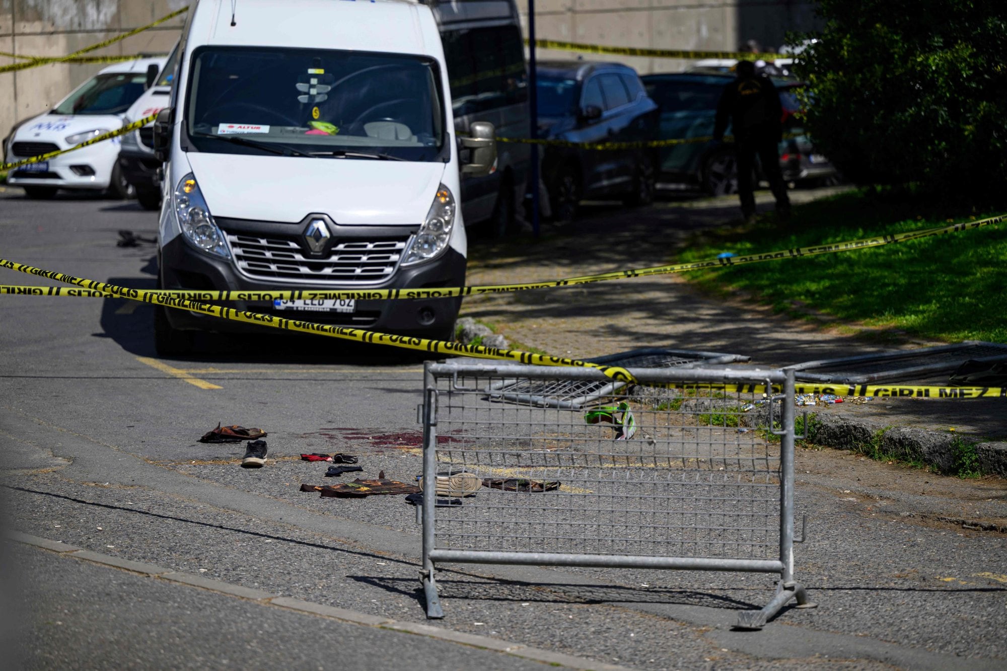 un-muerto-en-un-tiroteo-frente-al-consulado-de-israel-en-estambul