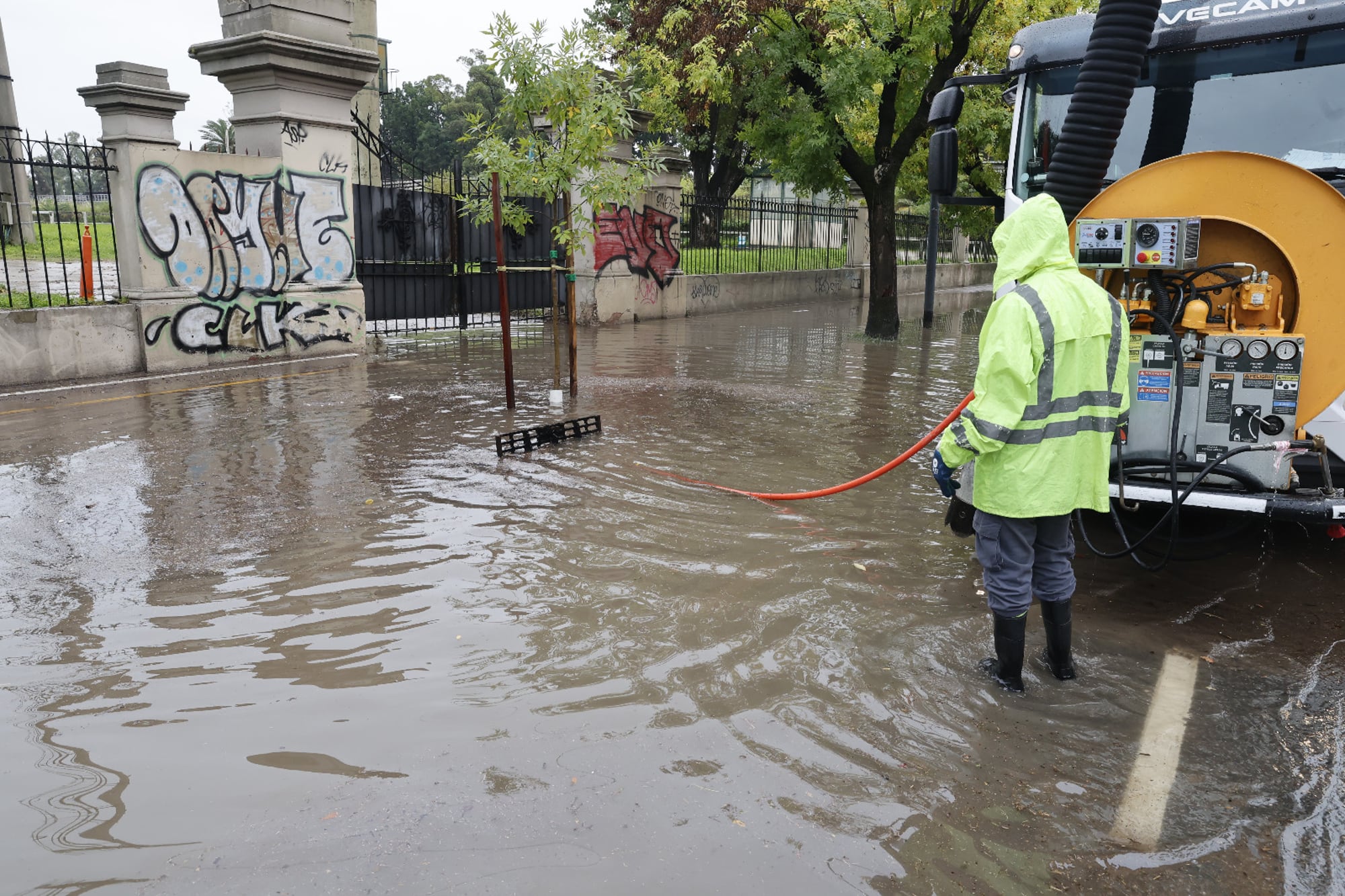 tormenta-en-el-amba:-calles-inundadas-y-complicaciones-para-transitar