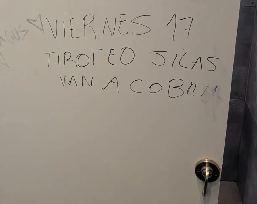 amenazas-a-escuelas:-el-gobierno-de-kicillof-pidio-a-los-estudiantes-no-viralizar-los-mensajes