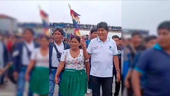 evo-morales-encabezo-una-marcha-para-pedir-la-renuncia-de-rodrigo-paz