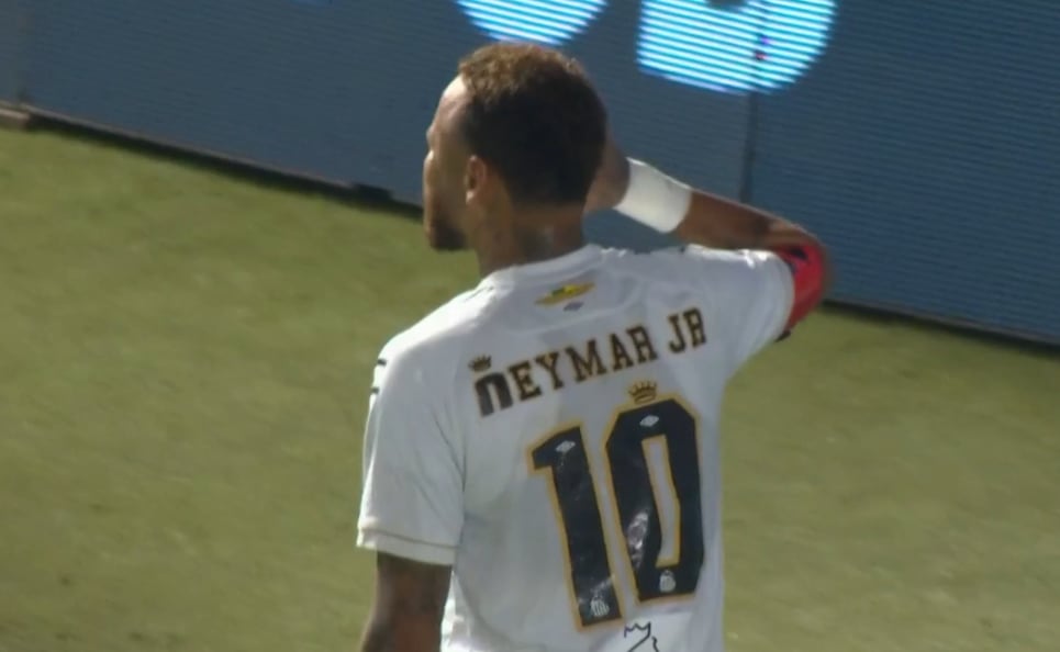neymar-hizo-dos-goles-y-respondio-con-un-festejo-a-las-criticas-por-jugar-al-poker