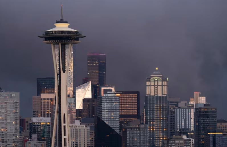 un-tiroteo-dejo-al-menos-cuatro-heridos-en-un-complejo-de-eventos-de-seattle